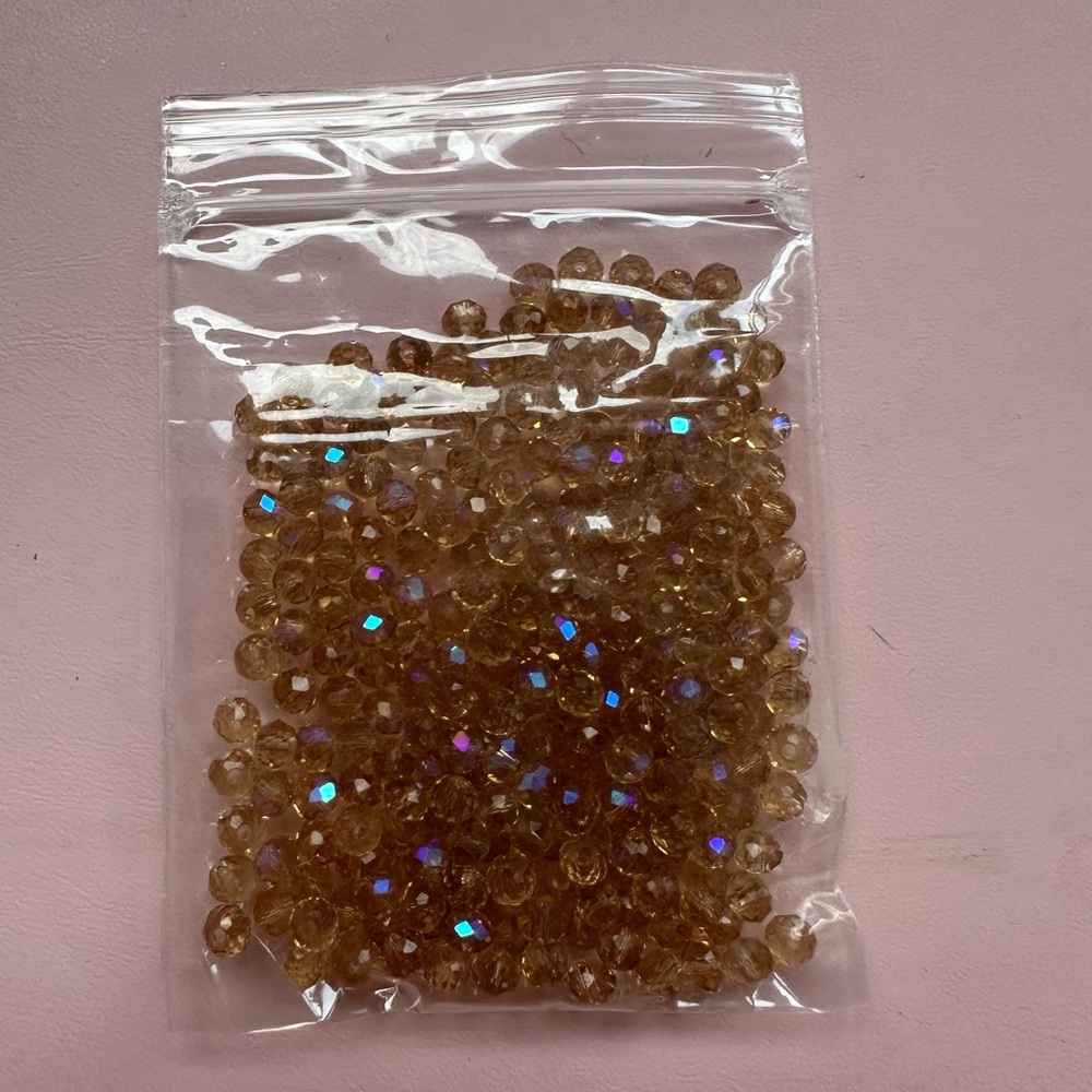 Assorted Faceted Bead Collection- 7 Colours - Picture 8 of 9